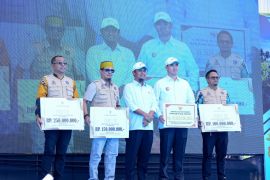 Gubernur Sulsel dan DPD canangkan bibit jagung di Mandalle Pangkep