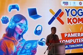 YOGYAKOMTEK 2025 bertema "Artificial Intelligence Now!" resmi dibuka di GIK UGM