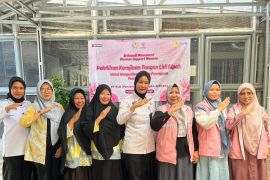 Srikandi PLN Babel-Lapas Perempuan Pangkalpinang latih warga binaan kerajinan lidi nipah