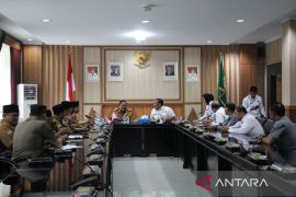 Kanwil Kemenkum Bengkulu dampingi kunjungan kerja Sesmenko Kumham Imipas ke Gubernur Bengkulu