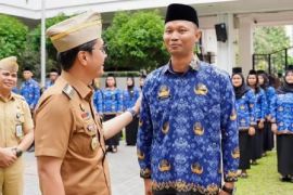 Wali kota tekankan pegawai  beri pelayanan optimal sebagai abdi negara