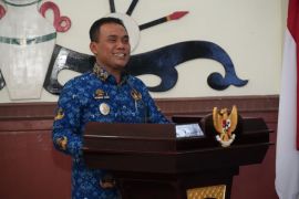 Wakil Wali Kota beri pesan untuk perkuat kapasitas dan kompetensi bidan