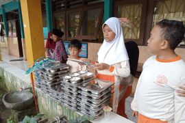 Dapur MBG di Mataram dimintai penuhi standar SLHS