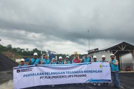 Jelang Hari Kesaktian Pancasila, PLN UP3 Padang Nyalakan Daya 690 kVA untuk Industri Stone Crusher PT Pandora Energi Persada