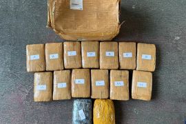 Polda Metro Jaya dan Bea Cukai ungkap peredaran 15 Kg ganja di Bekasi