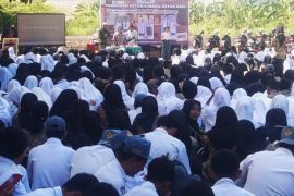 KPU Makassar bekali siswa pendidikan politik jelang pemilihan OSIS