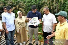 Pelat BK/BB, aktivis mahasiswa: langkah strategis Bobby tingkatkan PAD