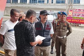Undang DJ Panda, Heaven Two Resto & KTV di Panam disegel Satpol PP Pekanbaru