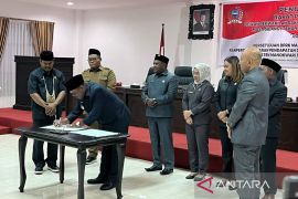 DPRK Manokwari aklamasi setujui APBD Perubahan 2025