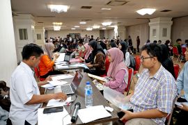 Pemkot Surabaya umumkan 2.766 penerima Beasiswa Pemuda Tangguh