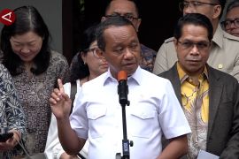 Bahlil minta SPBU swasta tidak PHK pegawai imbas stok menipis