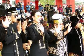 Menpar gaungkan Festival Erau jadi event wisata unggulan Kaltim