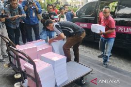 Kejaksaan limpahkan berkas 9 terdakwa minyak mentah ke PN Jakpus