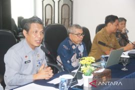 Kemenkum gaet akademisi harmoniskan Raperda RPPLH di HSS