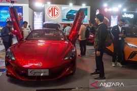 Pameran otomotif GIIAS 2025 di Bandung