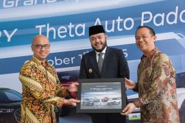 Hadiri Grand Opening Showroom CHERY Padang, Wako Fadly Amran singgung soal iklim investasi