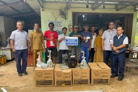 PT Timah bantu nelayan Beltim alami kecelakaan kapal