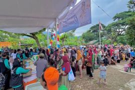 Bandarlampung sebut operasi pasar dilakukan bergantian per kecamatan