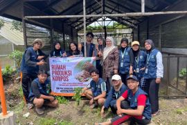 Mahasiswa Unsoed dampingi petani Serang olah kohe jadi pupuk ramah lingkungan