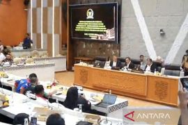 DPR-Pemerintah sepakat organisasi pengemudi masuk tim RUU LLAJ