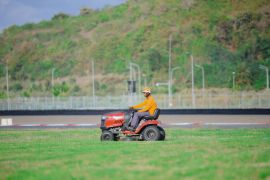Area rumput Sirkuit Mandalika dipastikan sesuai standar internasional