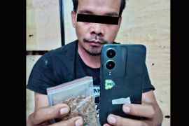 Polres Karawang ungkap peredaran tembakau sintesis