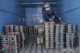 Govt mandates triple certification for MBG kitchens