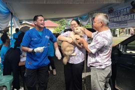 Gubernur Lampung minta tekan penularan zoonosis perkuat kesehatan hewan