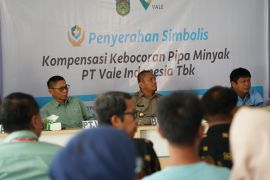 PT Vale serahkan biaya penanggulangan  dampak pipa bocor di Towuti