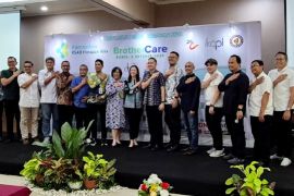 IKA PL berbagai keceriaan bagi anak penderita kanker