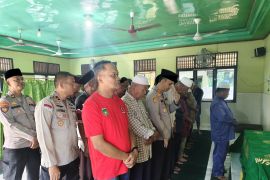 Kapolres Dumai ikuti Sholat Jenazah warga meninggal diduga terdampak ledakan Kilang Pertamina