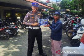 Pengemudi diajarkan cara berkendara tertib aturan di Banjarmasin