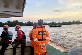 Satu korban hilang usai kapal kelotok batu bara tenggelam di Sungai Barito