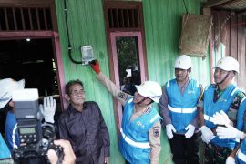 Bupati Murung Raya apresiasi penyalaan listrik 22 desa oleh PLN