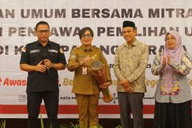 Bawaslu gandeng Pemkot Palangka Raya dan mitra kerja perkuat kapasitas pengawasan Pemilu