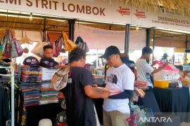 Pelaku UMKM di NTB raih "cuan" selama MotoGP Mandalika 2025