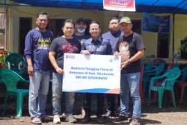 BRI salurkan seratusan paket sembako untuk korban gempa di Situbondo