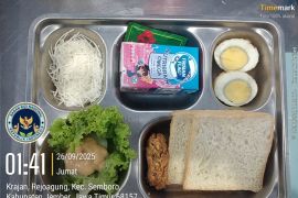 Dinkes Jember sebut sayuran selada-timun diduga penyebab keracunan