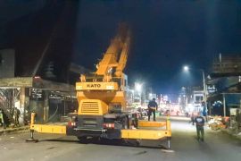 Jembatan penyeberangan Pasar Horas Pematangsiantar dibongkar, awali pembangunan gedung baru