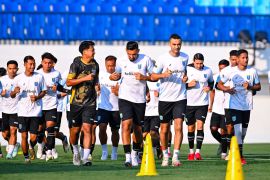 Tiga pemain absen, Persela tetap maksimal lawan Persipura