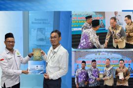 UPZ Bank Kalsel salurkan Al Quran bagi santri TK/TPA BKPRMI Banjarmasin