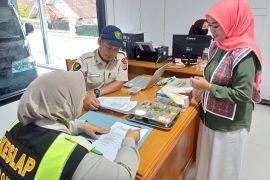 Tim Dokkes Polres Garut uji kelayakan makanan di SPPG