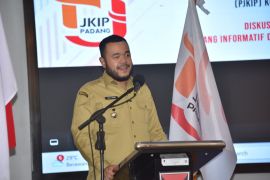 Wako Fadly Amran tegaskan komitmen Kota Padang sebagai kota yang informatif dan terbuka