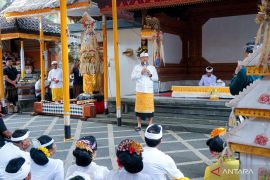 Pemkab Badung bantu ritual agama masyarakat Kecamatan Abiansemal