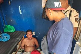 Terlilit utang judi online, pria nekat curi kalung emas Rp49 juta di Pasar Koja