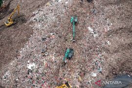 Menteri LH minta akhiri open dumping untuk tekan potensi TPA terbakar