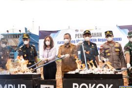 BC Kepri musnahkan BMN senilai Rp5,4 miliar