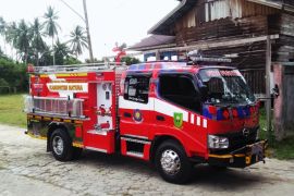 Disdamkarmat Natuna tambah satu unit pemadam kapasitas 3.000 liter