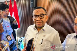 Wamenaker tekankan jam kerja pengemudi logistik