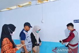Labkesda Provinsi Gorontalo periksa sampel air dan makanan di dapur MBG
